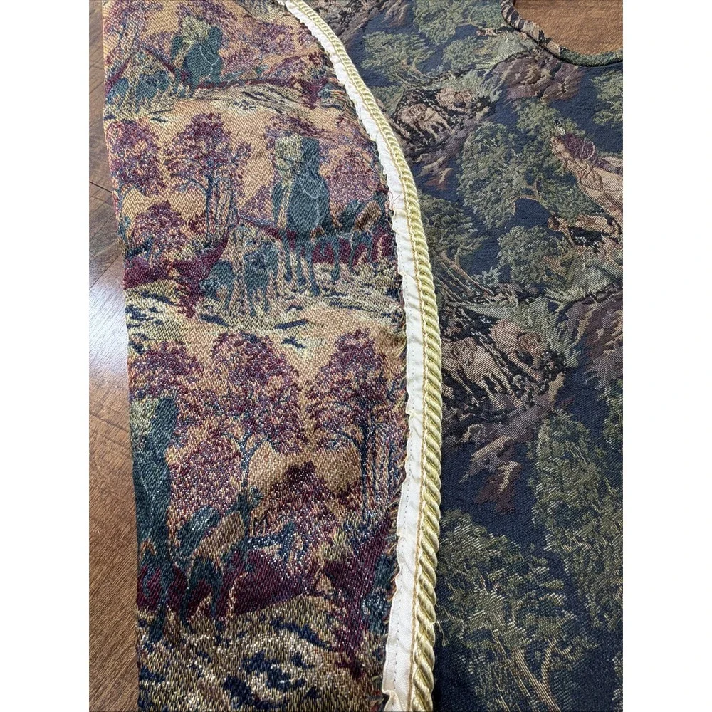 Vtg Capezio Fox Hunt Tapestry Equestrian Dogs Christmas Tree Skirt